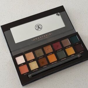 Anastasia Beverly Hills Sultry Eyeshadow Palette